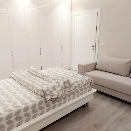 דירה Luxurious Double Bedroom